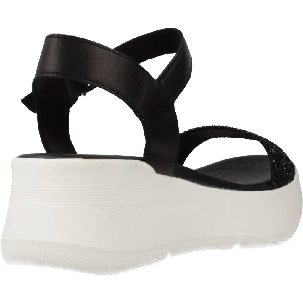 CLOVER C en color NEGRO (3)