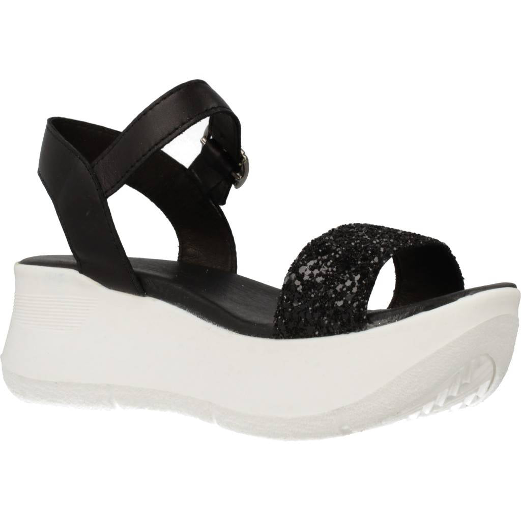 CLOVER C en color NEGRO (5)