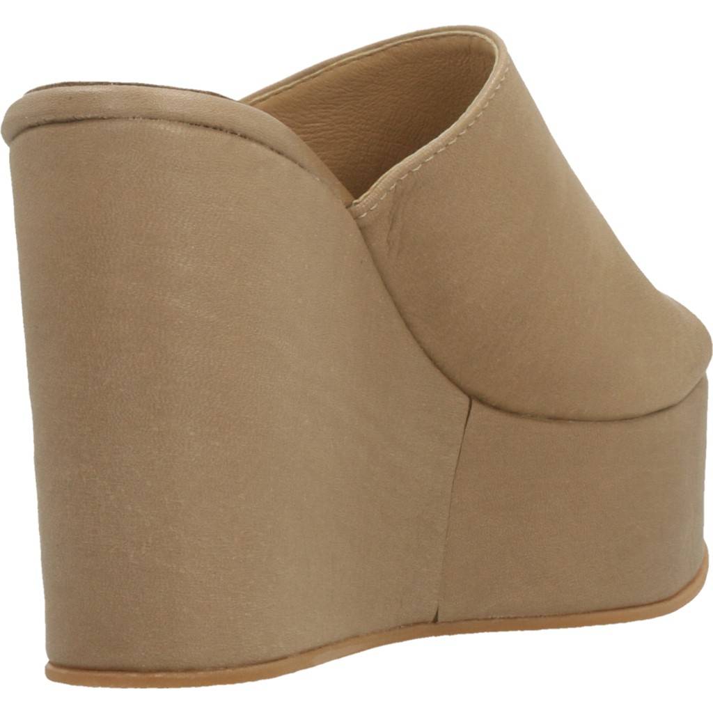 CLOVER en color MARRON CLARO (3)