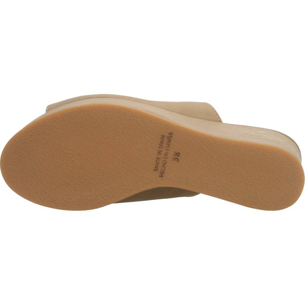 CLOVER en color MARRON CLARO (6)