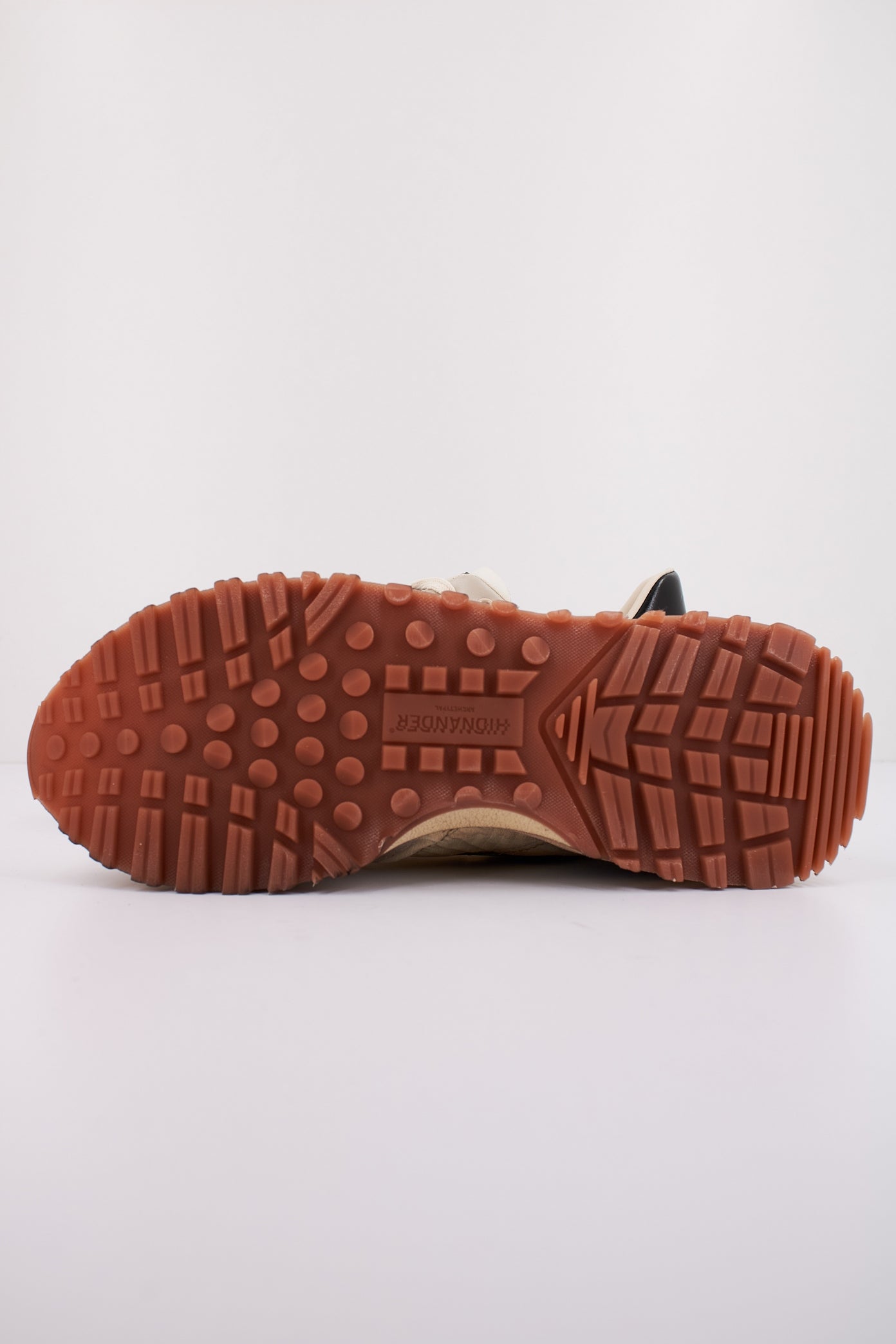 HIDNANDER TENKEI SLIP ON en color BEIS (4)