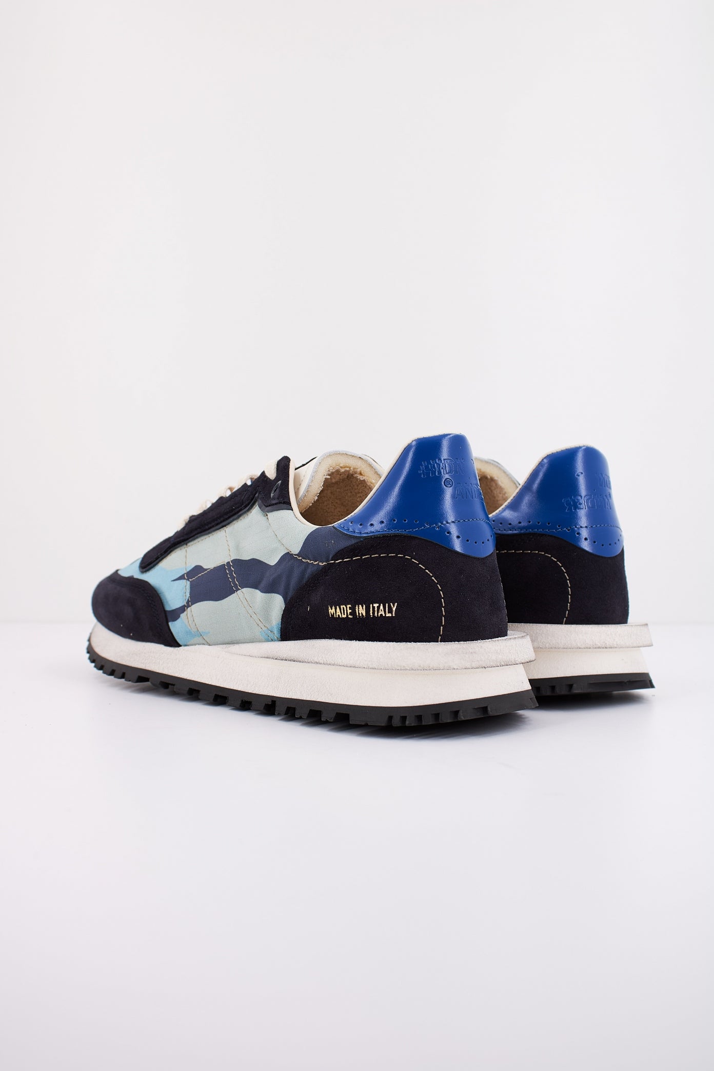 HIDNANDER TENKEI SLIP ON en color AZUL (3)