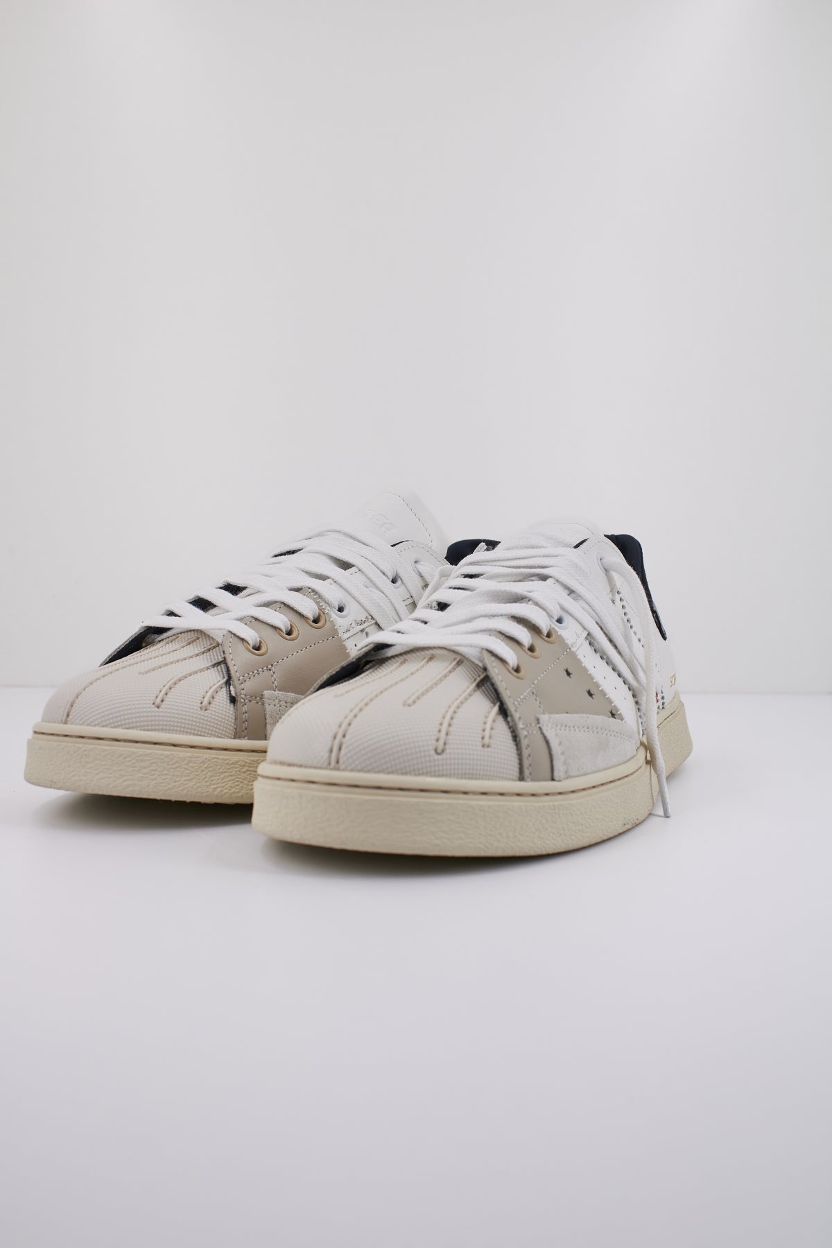 HIDNANDER STRIPELESS ULTIMATE AT en color BLANCO (2)