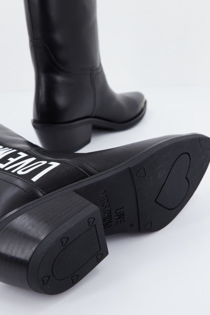 LOVE MOSCHINO JAGBJA en color NEGRO (4)