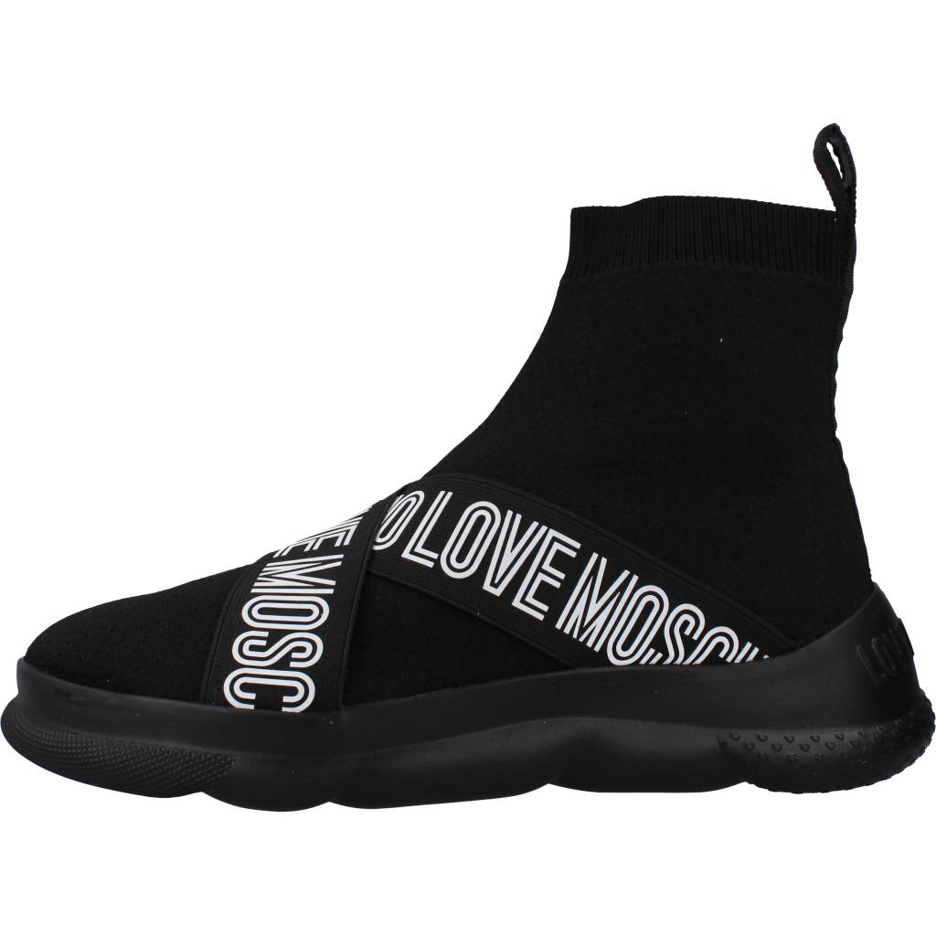 LOVE MOSCHINO JAGF en color NEGRO (2)