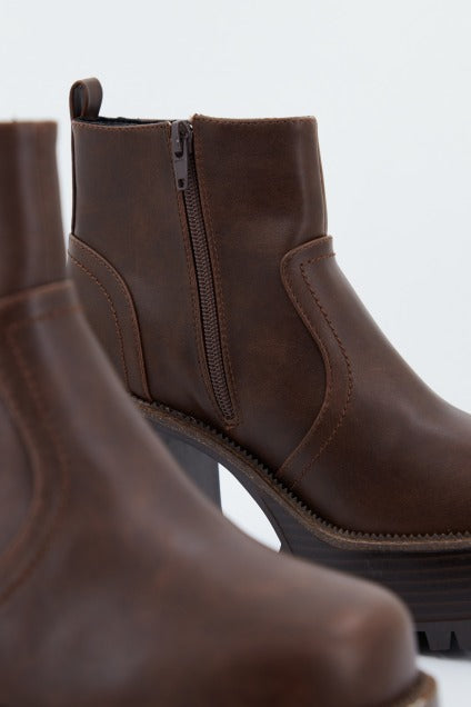 EMMSHU BRAT en color MARRON (4)