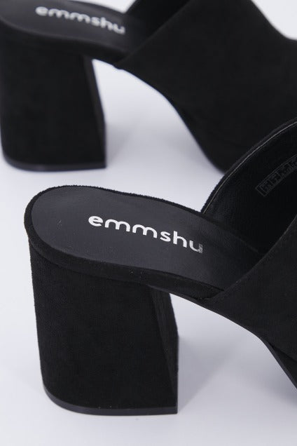 EMMSHU SIA en color NEGRO (4)