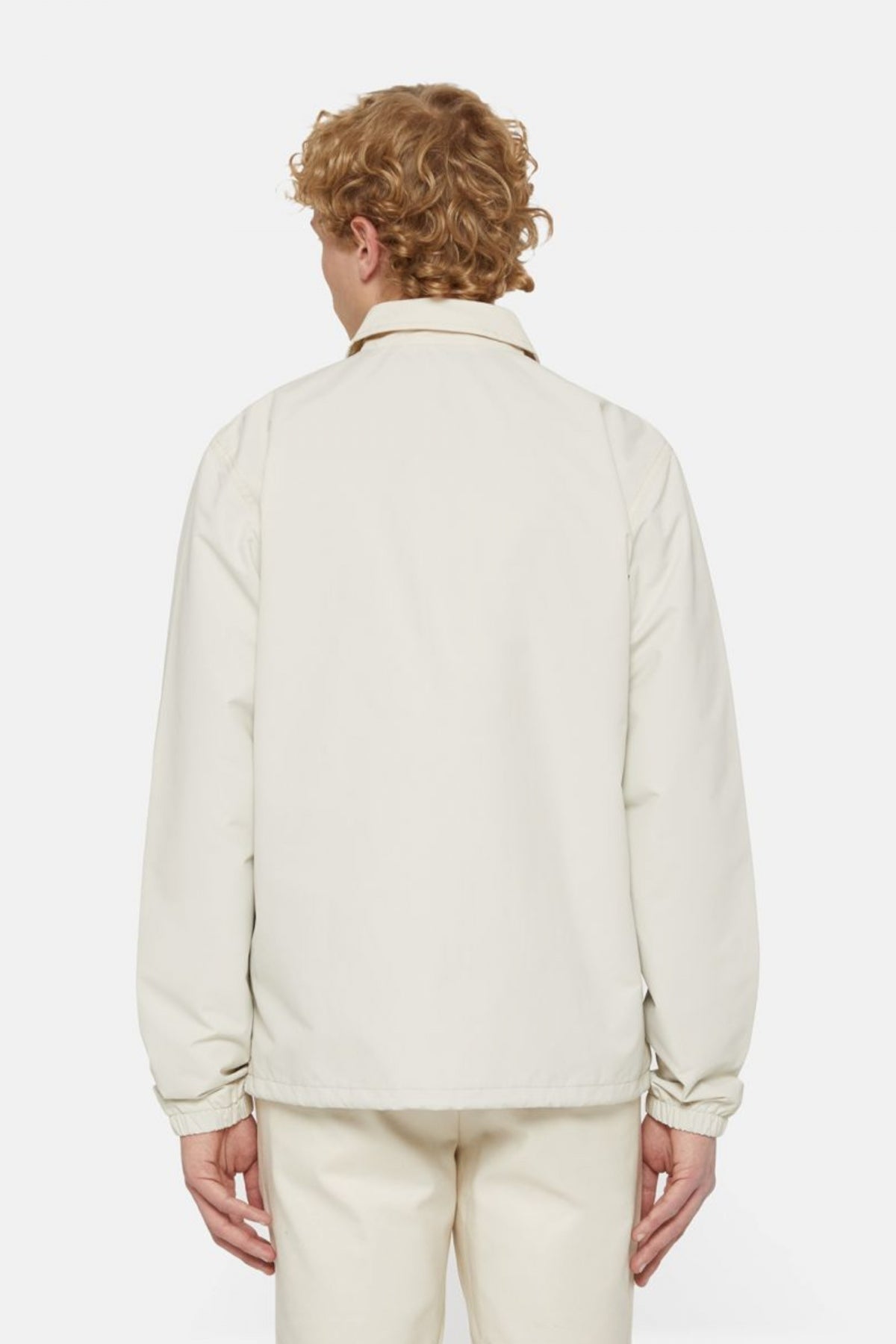 DICKIES OAKPORT COACH JACKET W en color BEIS (3)