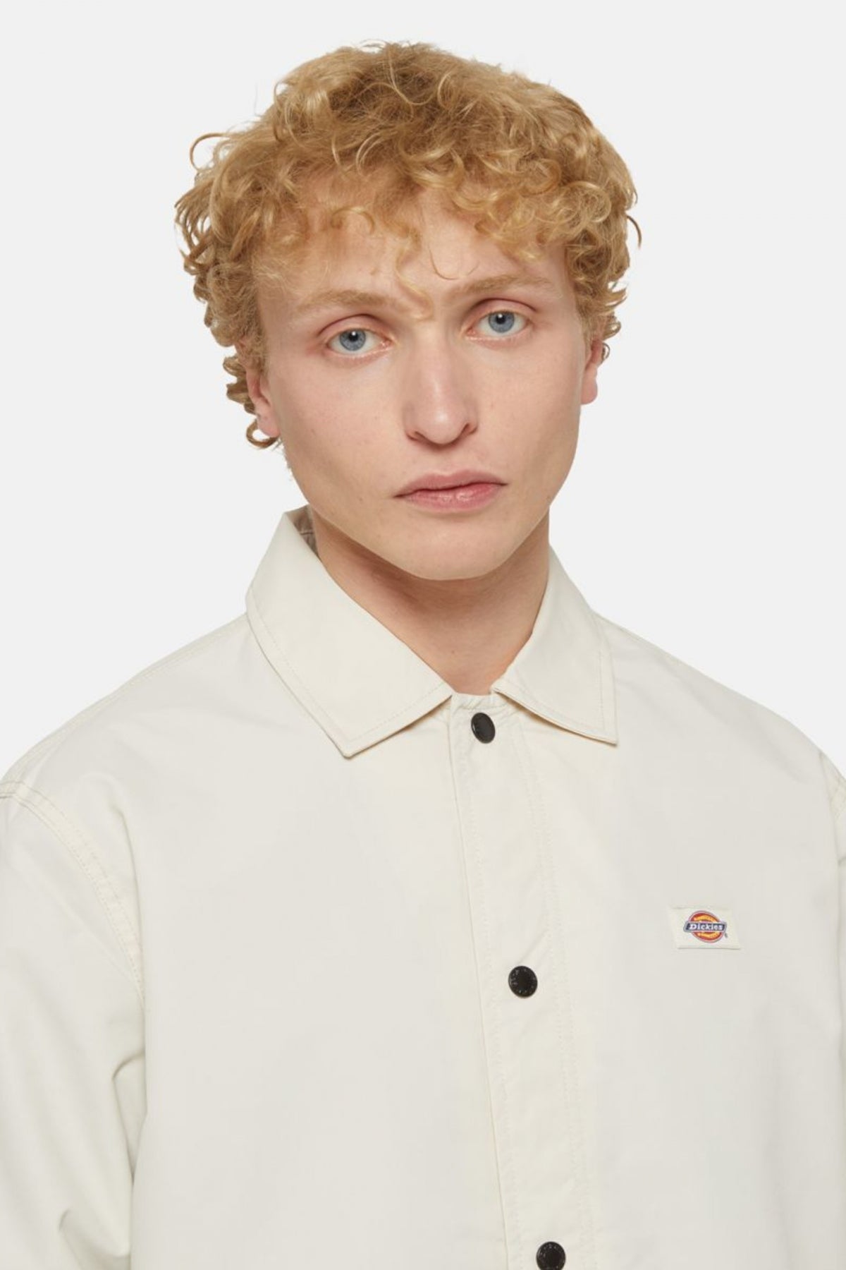 DICKIES OAKPORT COACH JACKET W en color BEIS (4)