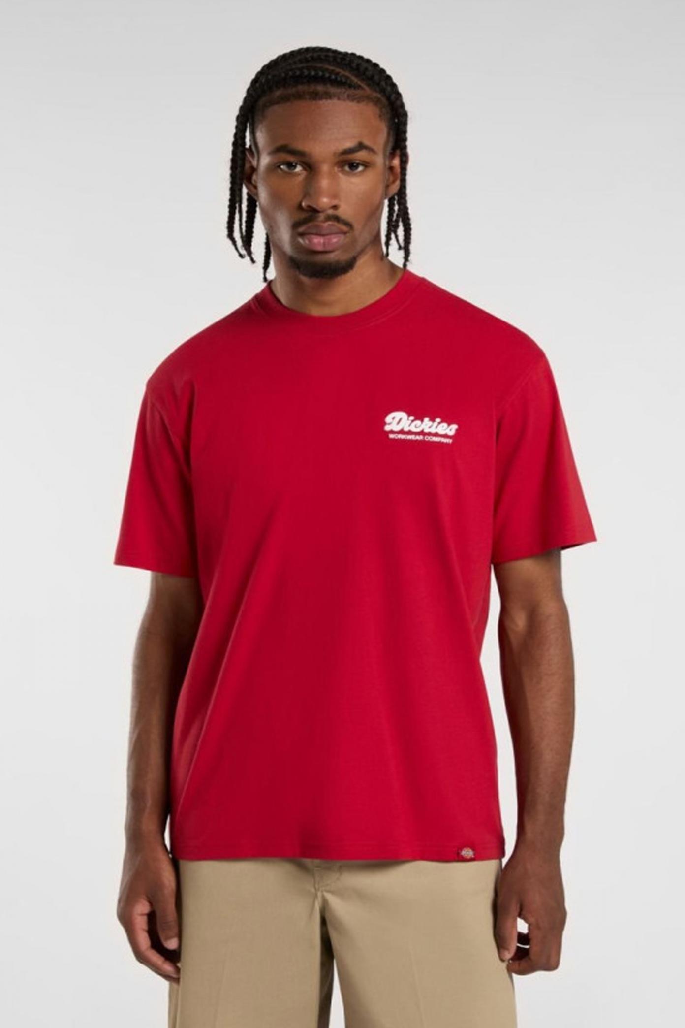 DICKIES DKAZZER LEWISTOWN SS TEE ENGLI en color ROJO (1)