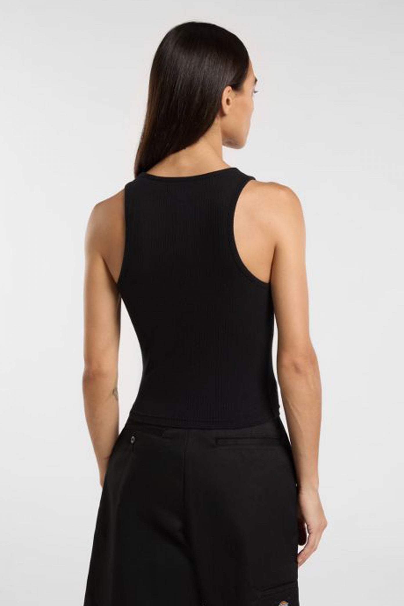 DICKIES DKAZNBLK RIB TOP en color NEGRO (2)