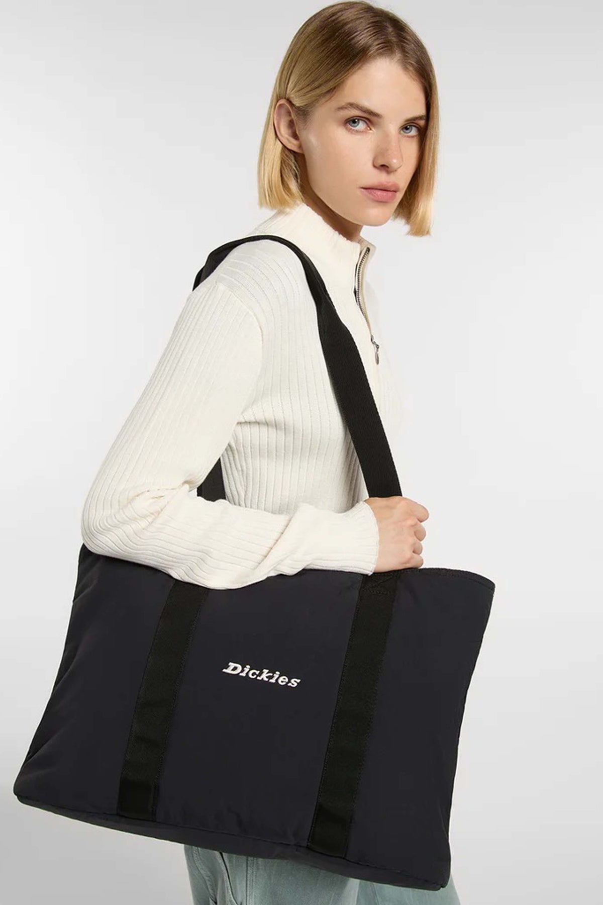 DICKIES DKADBLK en color NEGRO (1)
