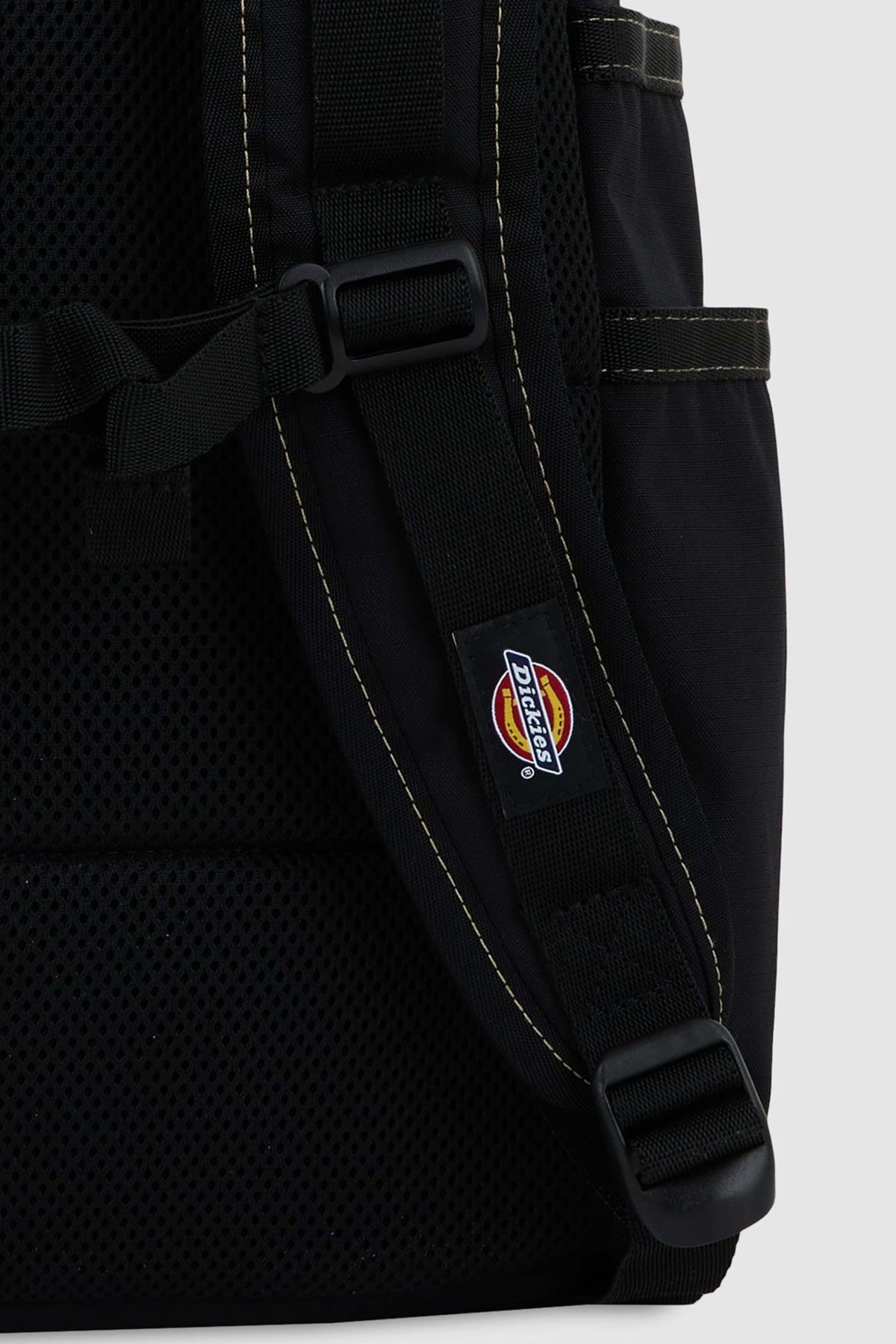 DICKIES DKAMXBLK en color NEGRO (4)