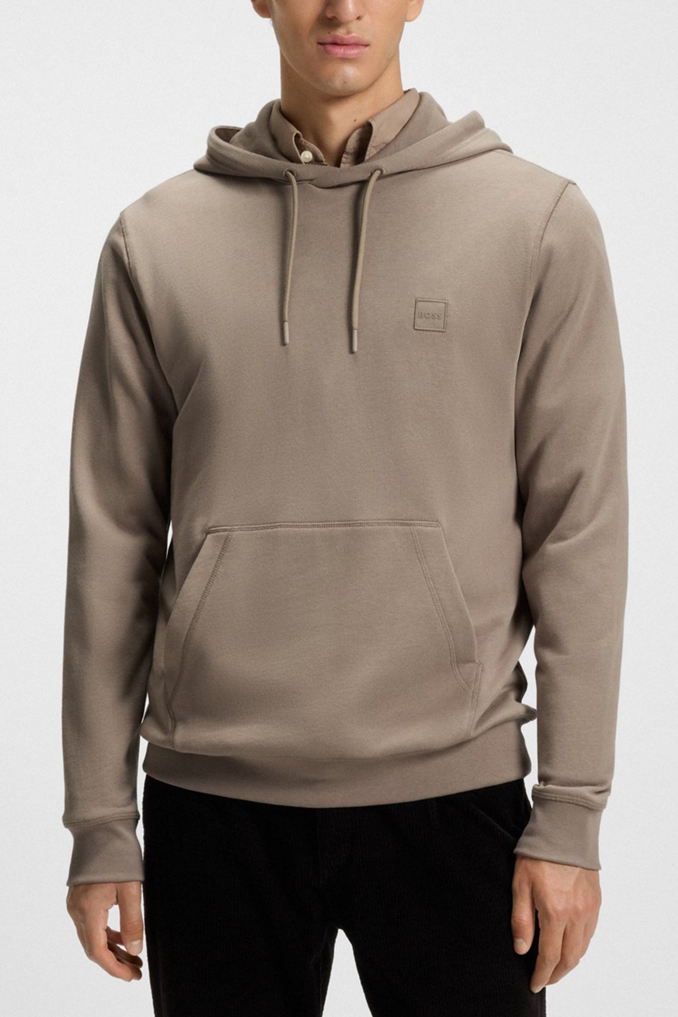 BOSS HB en color MARRON (1)