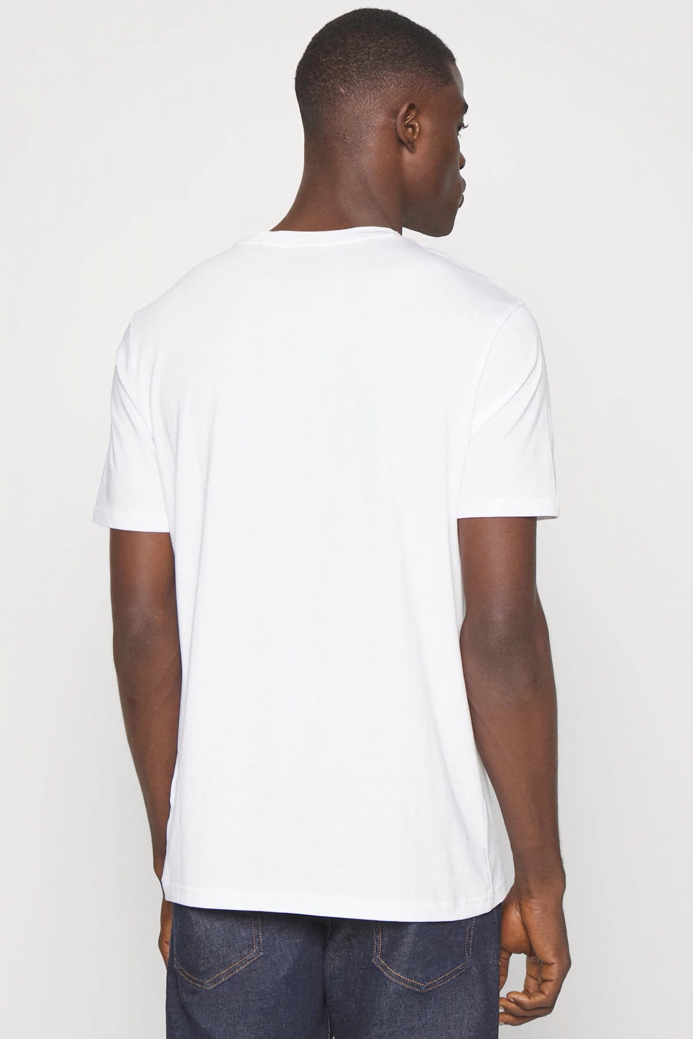 BOSS THINKING en color BLANCO (3)