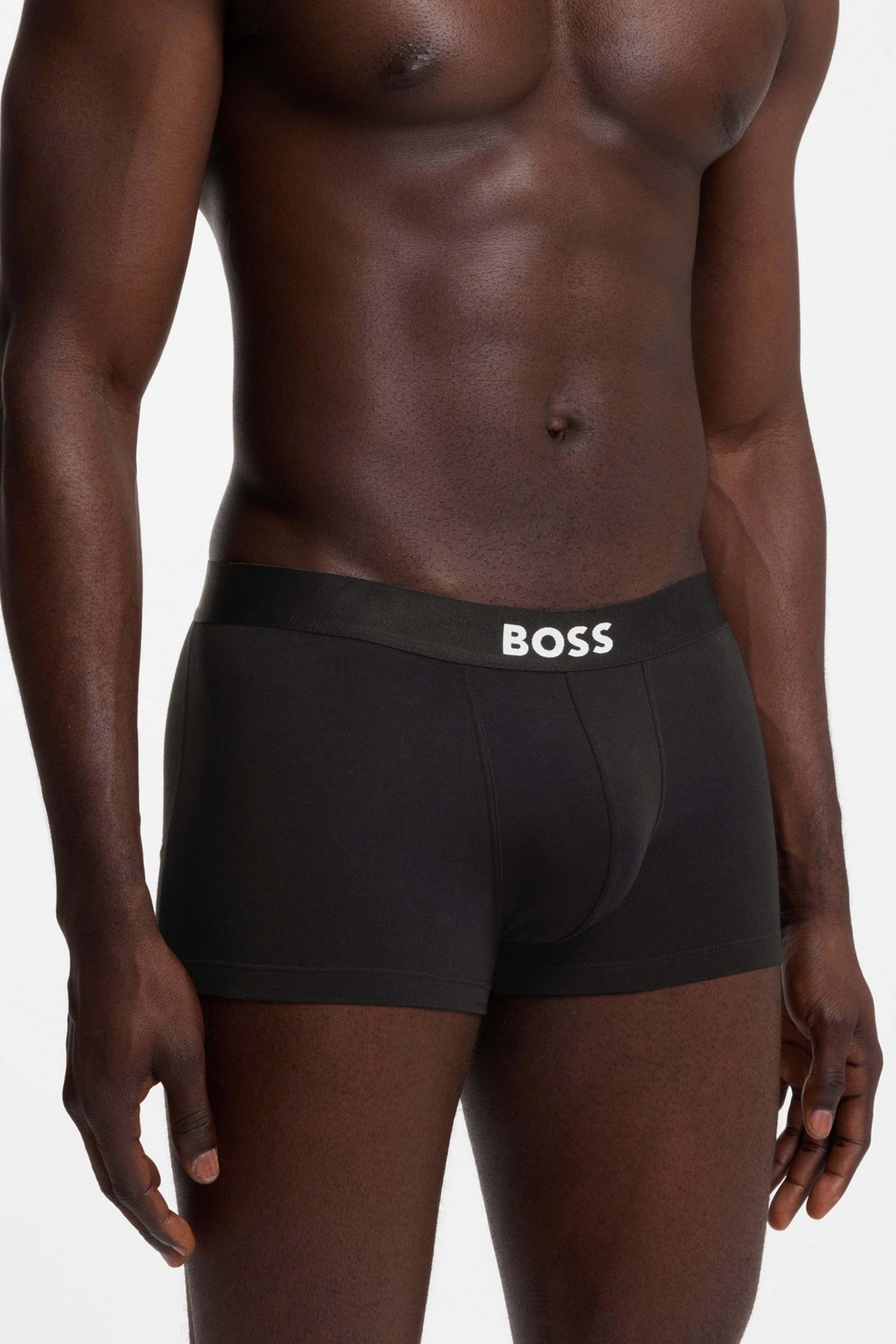 BOSS HB en color NEGRO (3)