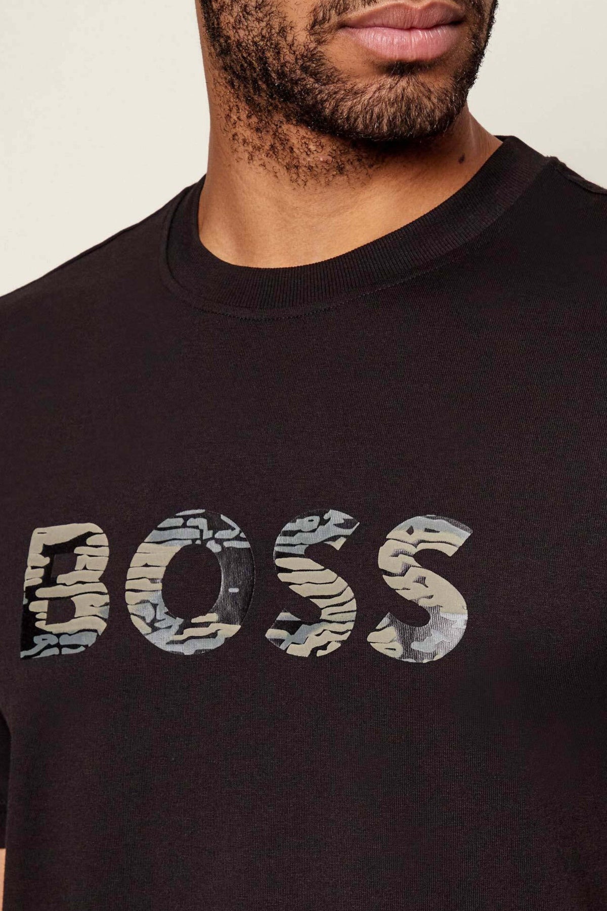 BOSS TE INSIGNIA en color NEGRO (3)