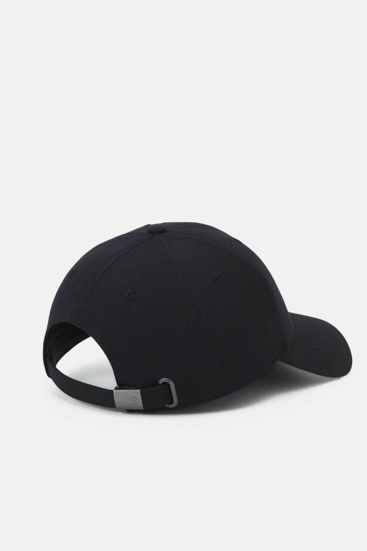 THE NORTH FACE RECYCLED CLASSIC HA en color NEGRO (2)