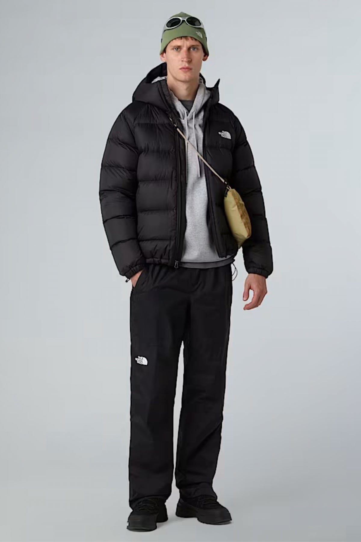 THE NORTH FACE M HYDRNLTE DWN HDY en color NEGRO (4)