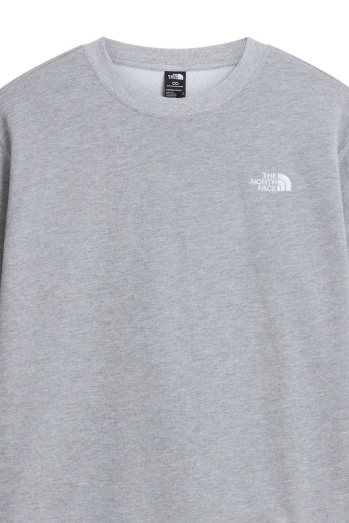 THE NORTH FACE W ESS TRRY SD RLX CW en color GRIS (3)