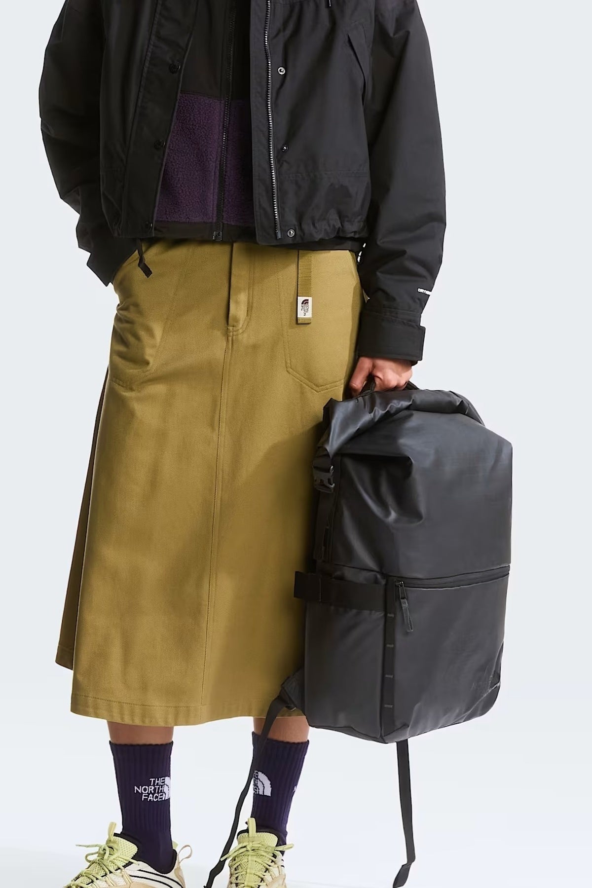THE NORTH FACE BCV ROLLTOP BKP en color NEGRO (1)