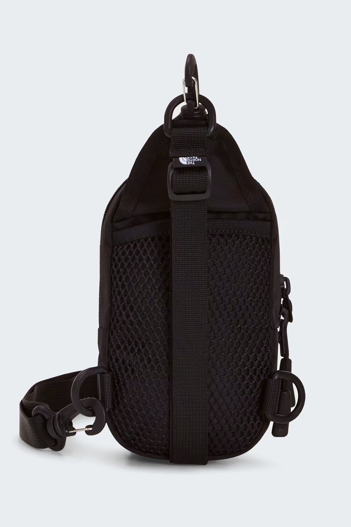 THE NORTH FACE HOT SHOT CROSSBODY en color NEGRO (2)