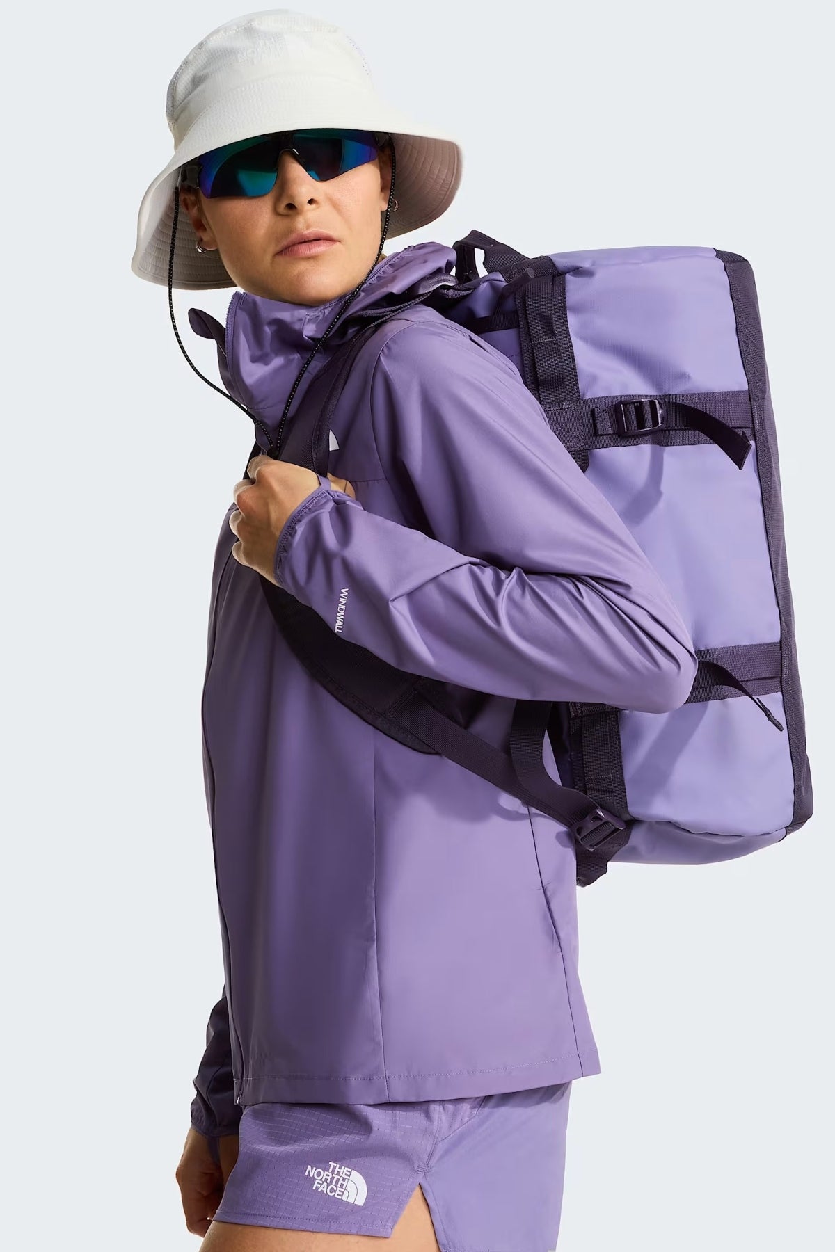 THE NORTH FACE BASE CAMP DUFFEL en color VIOLETA (1)
