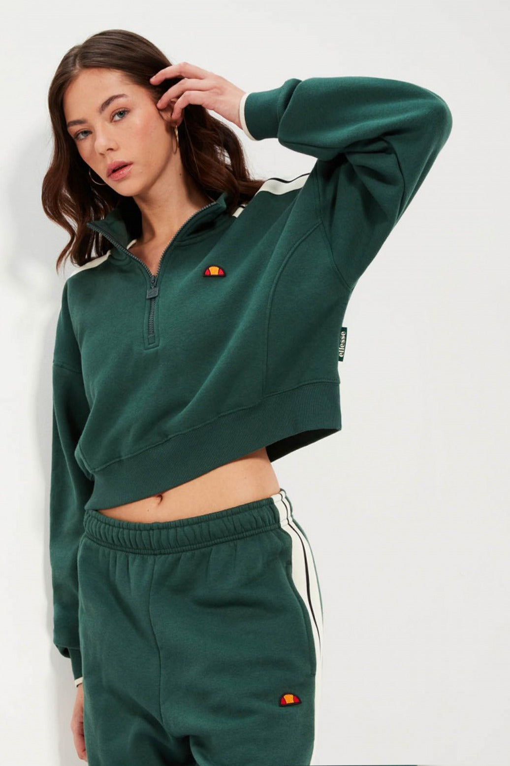 ELLESSE INNOCENZO CROP SWEATSHIRT en color VERDE (2)