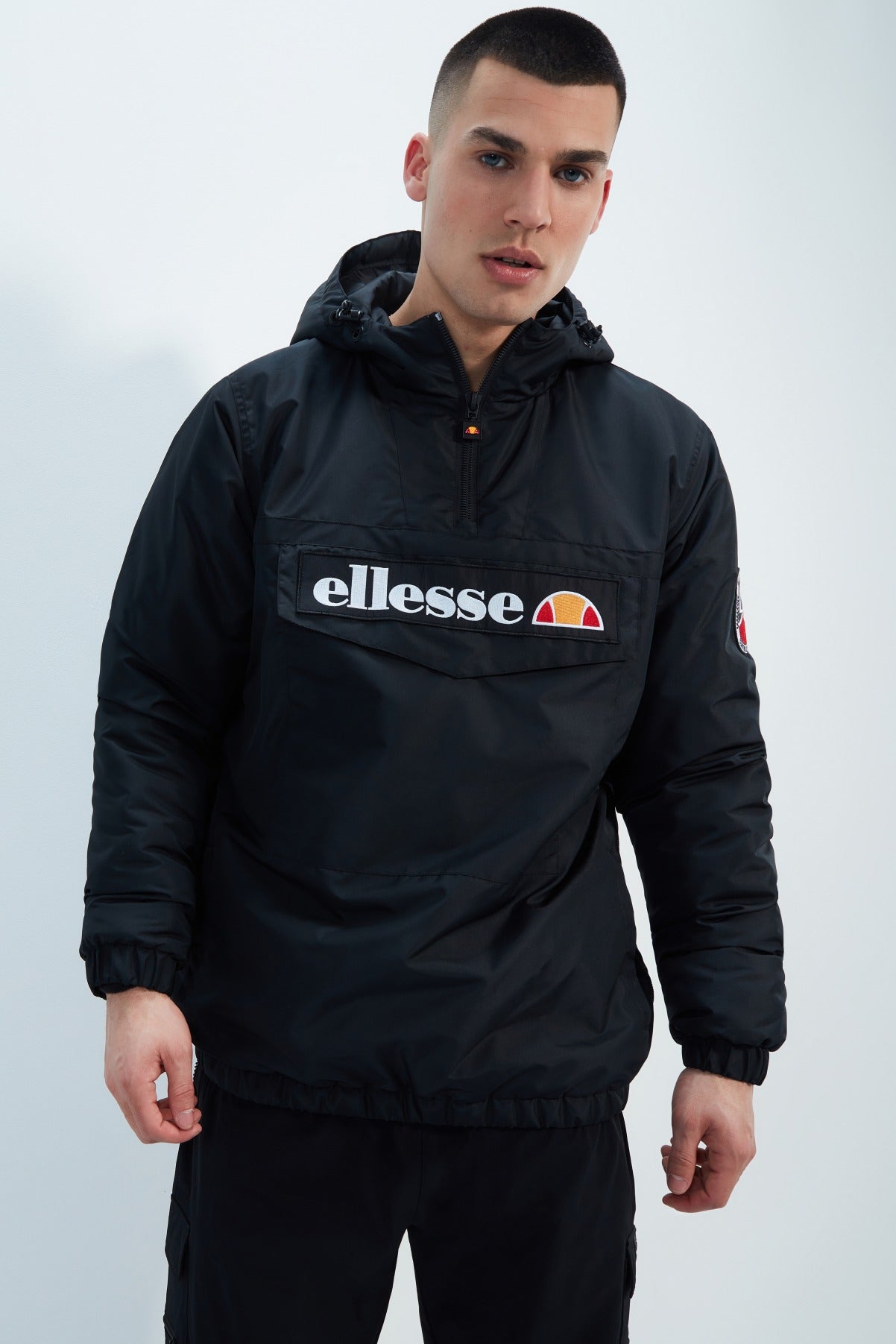ELLESSE MONTERINI OH JACKET en color NEGRO (2)