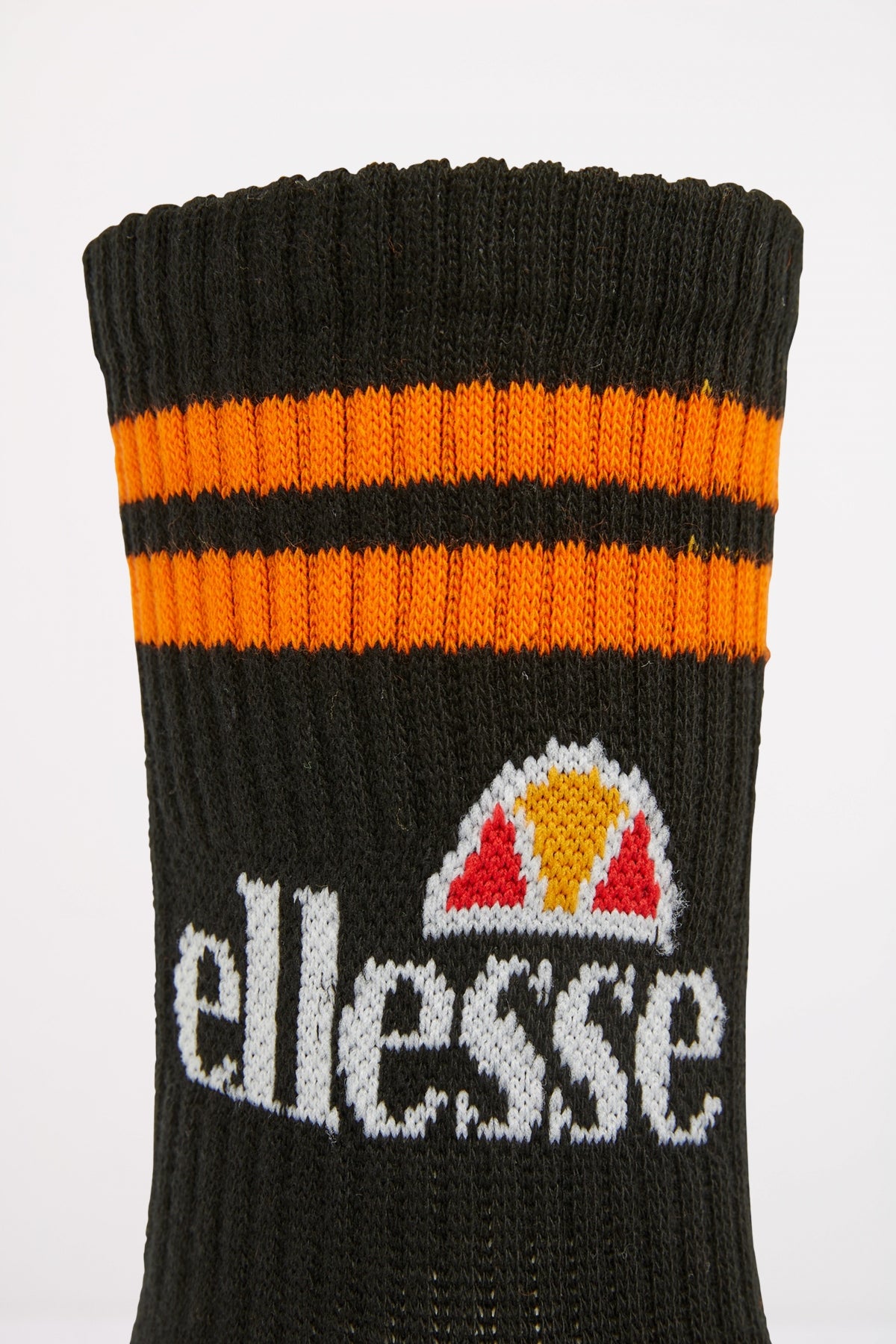 ELLESSE PULLO PK en color NEGRO (3)