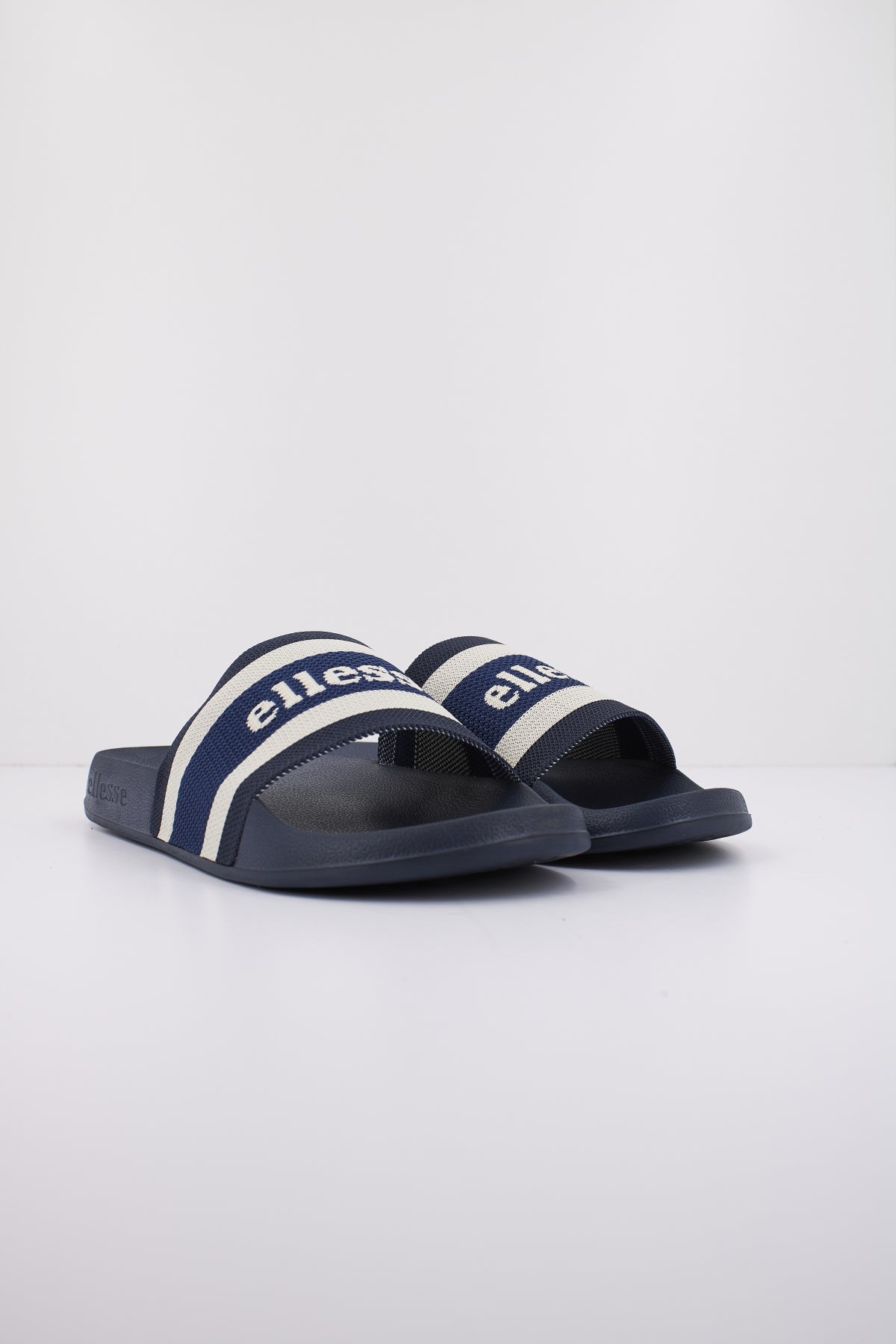 ELLESSE SHVF en color AZUL (2)