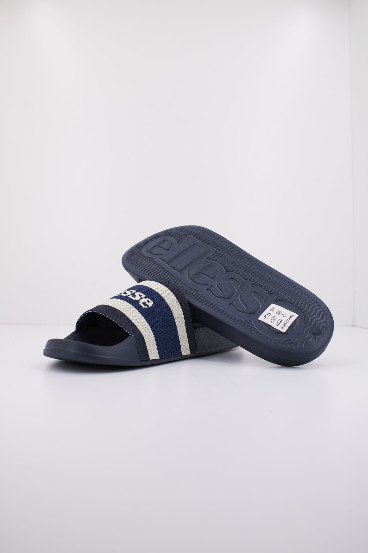 ELLESSE SHVF en color AZUL (4)