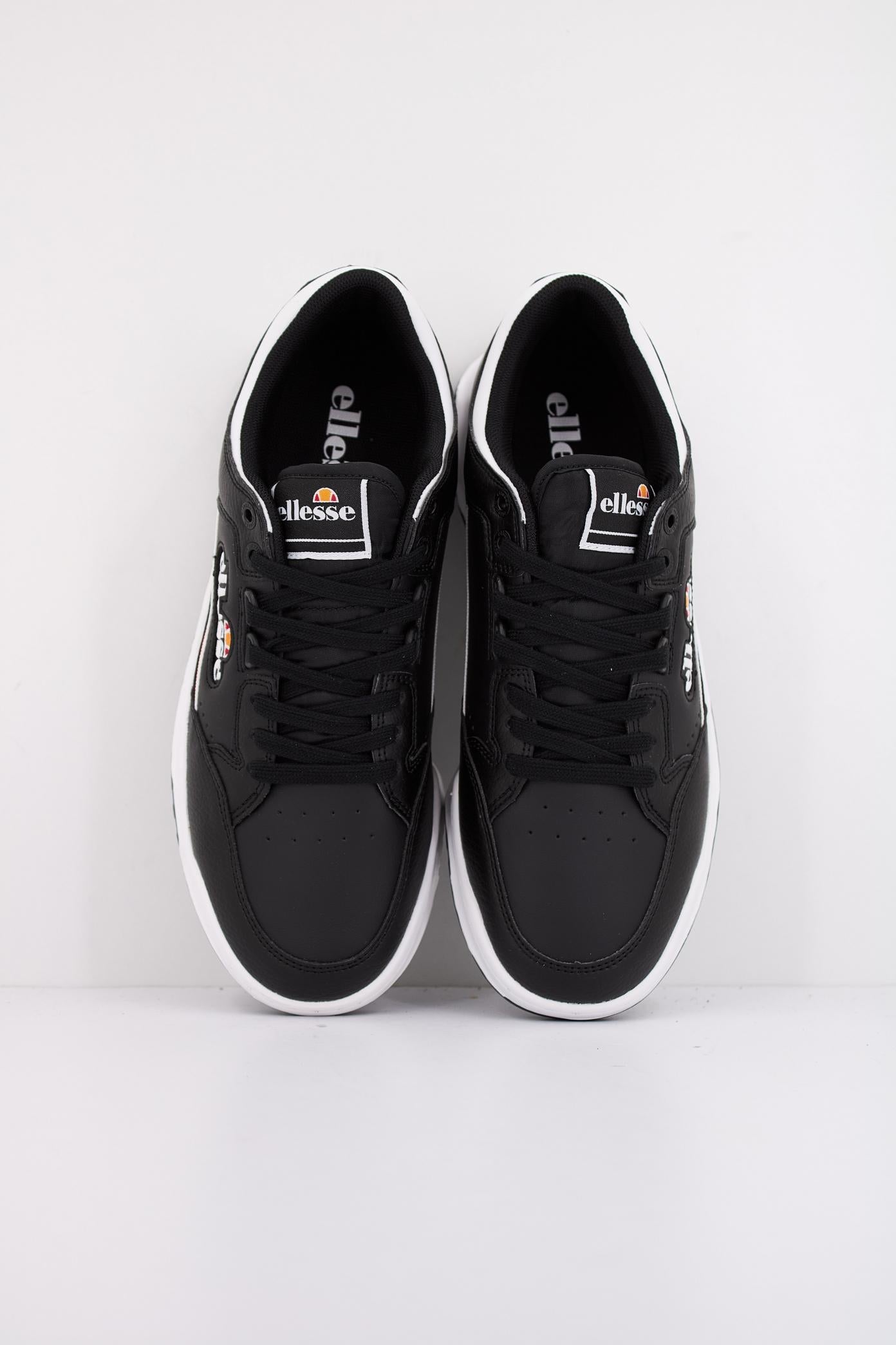 ELLESSE SHVF en color NEGRO (3)