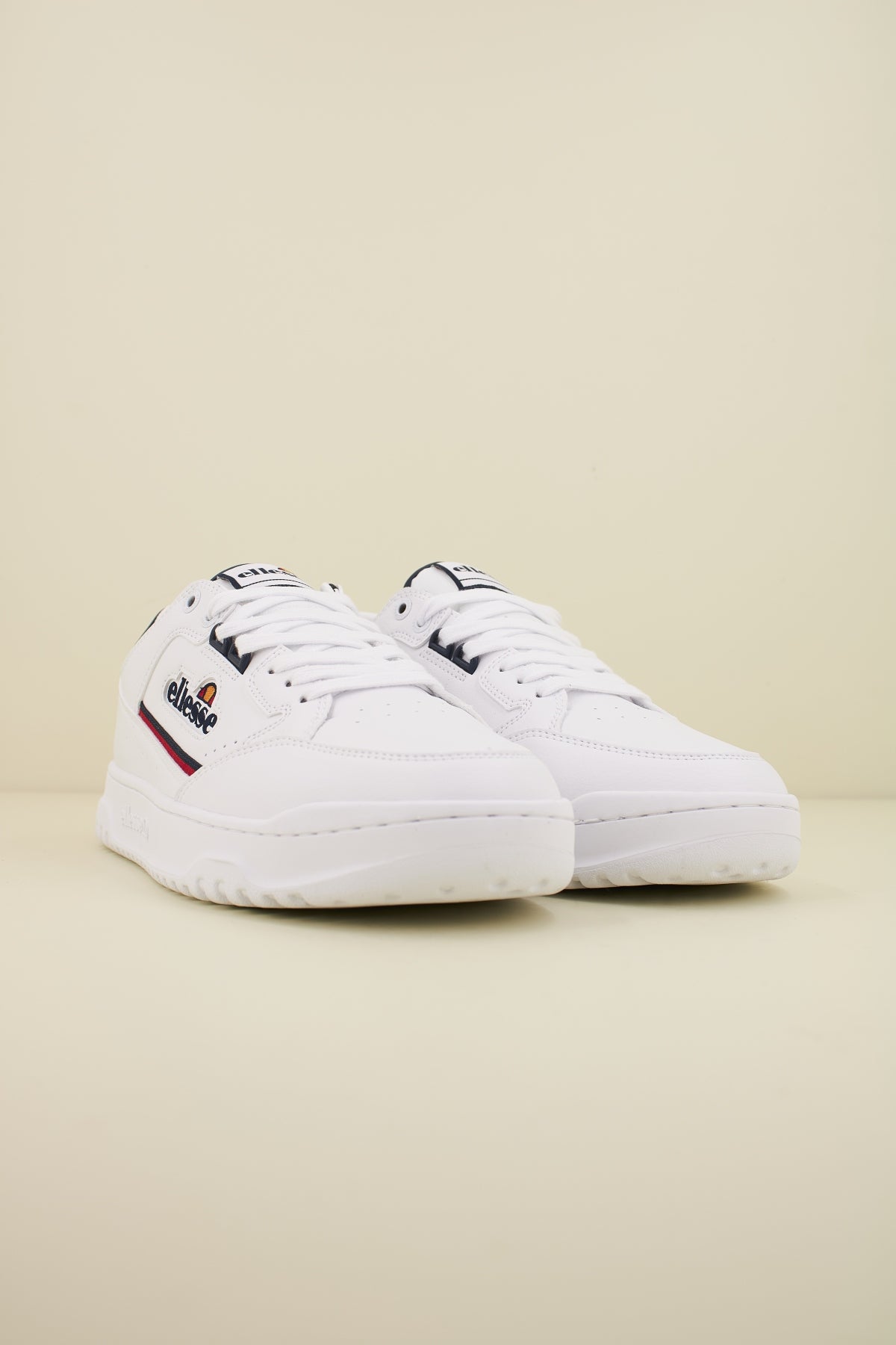 ELLESSE SHVF en color BLANCO (2)
