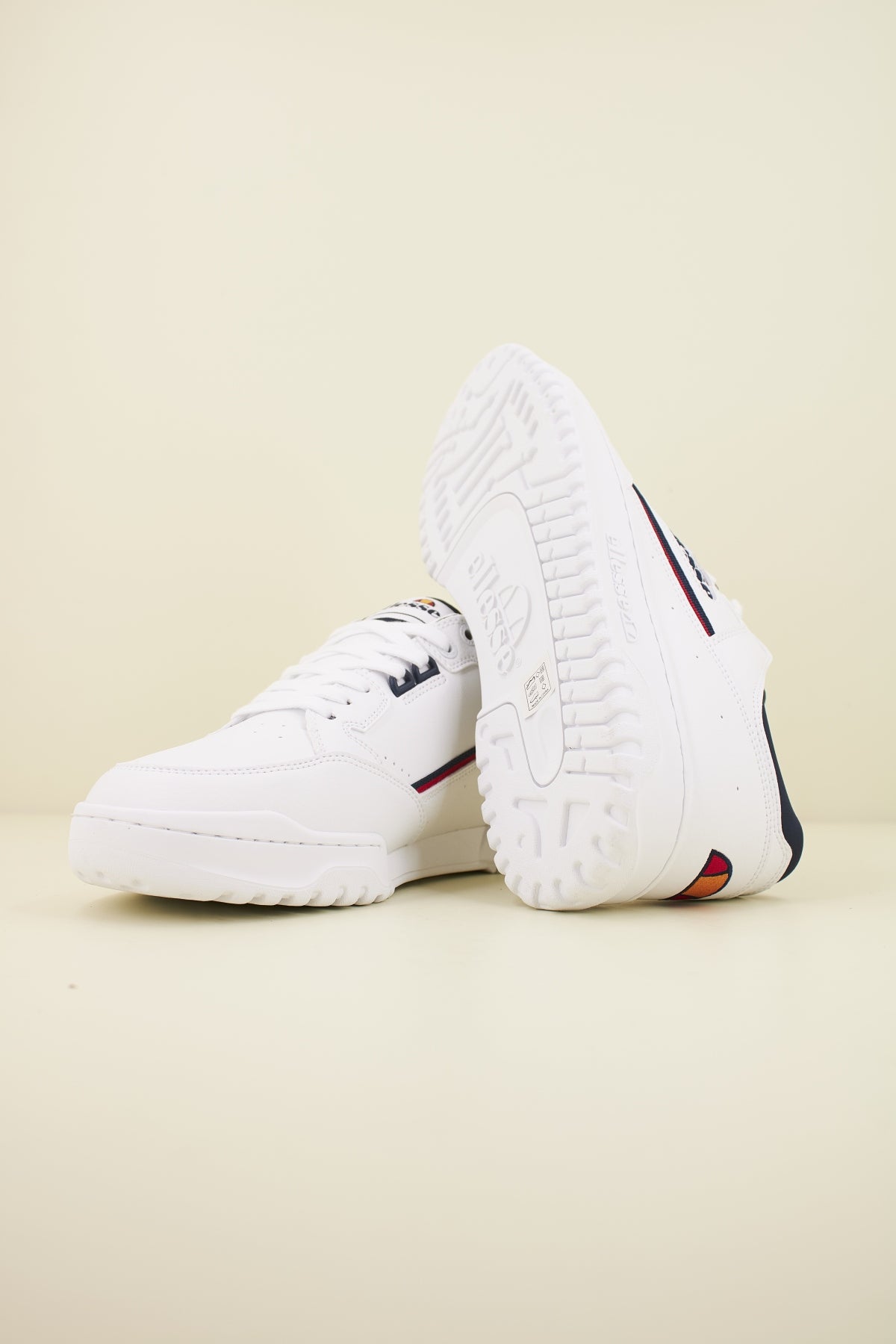 ELLESSE SHVF en color BLANCO (4)