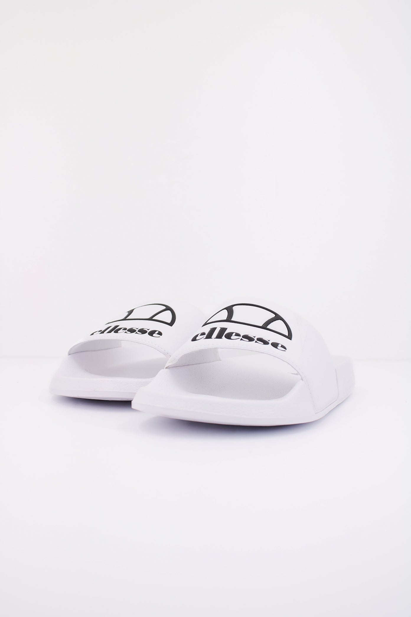 ELLESSE FELLENTINI SLIDE en color BLANCO (2)