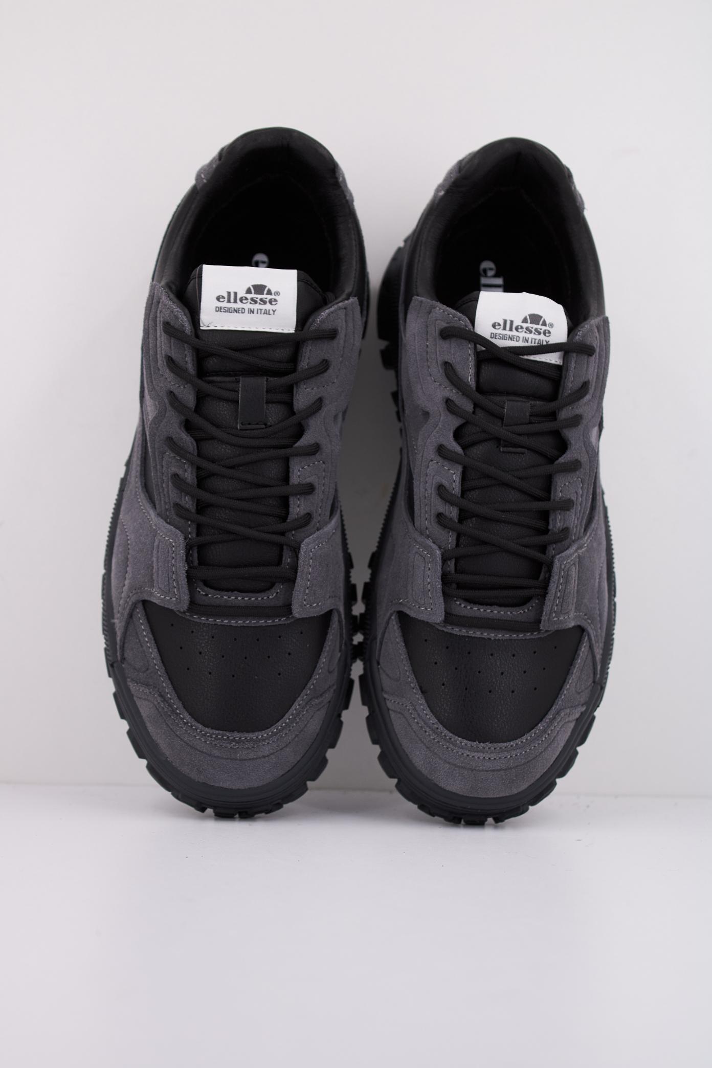 ELLESSE ELM en color NEGRO (3)