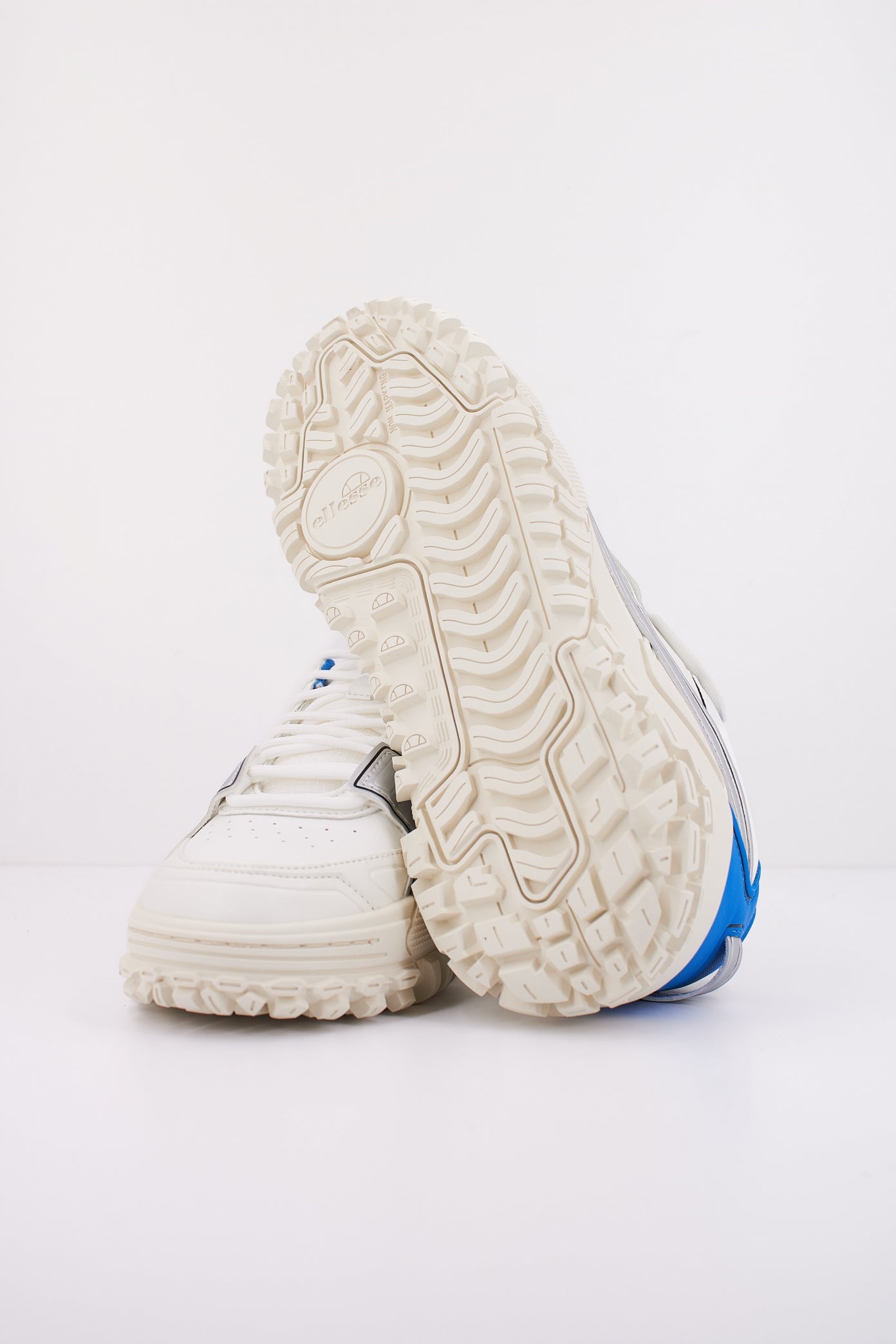 ELLESSE ELM  en color BLANCO  (5)