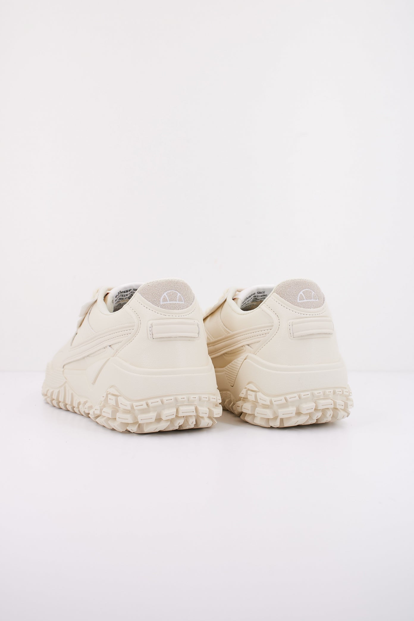 ELLESSE ELW en color BEIS (4)