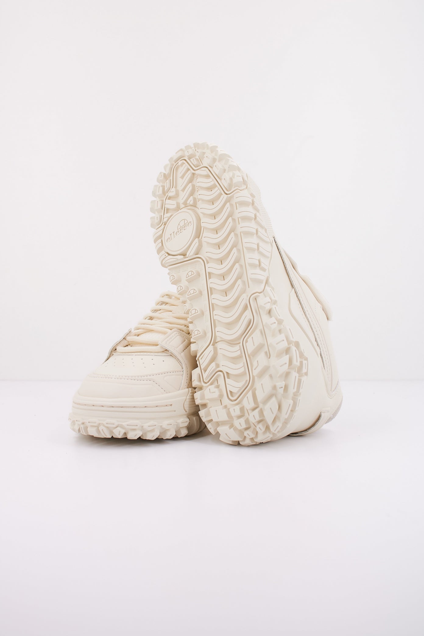 ELLESSE ELW en color BEIS (5)