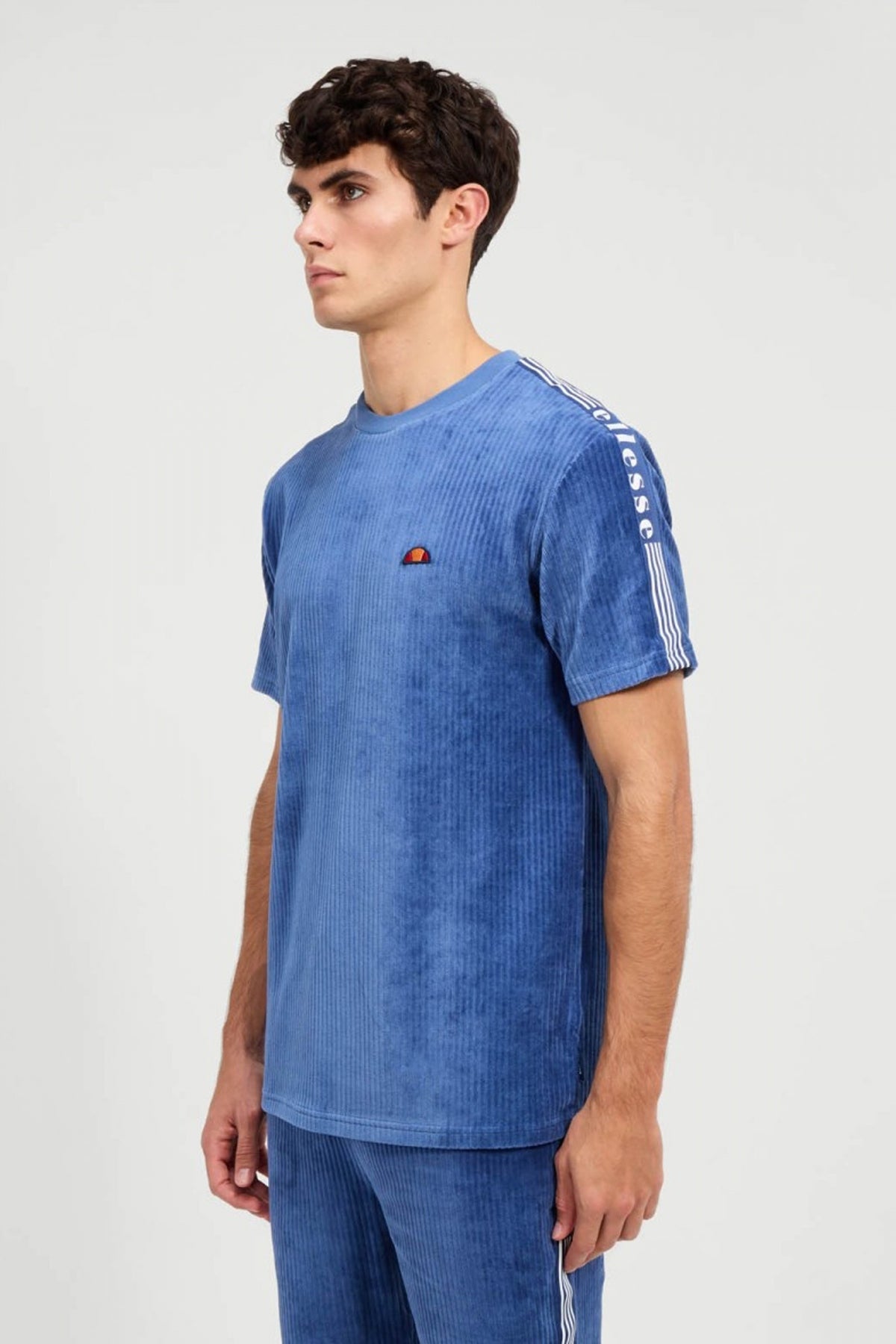 ELLESSE MADORI TEE en color AZUL (2)