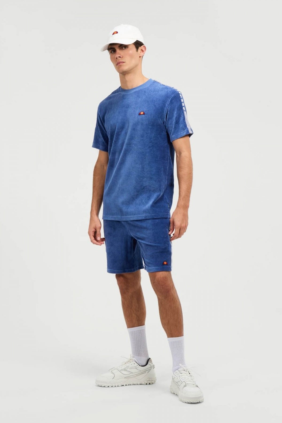 ELLESSE MADORI TEE en color AZUL (4)