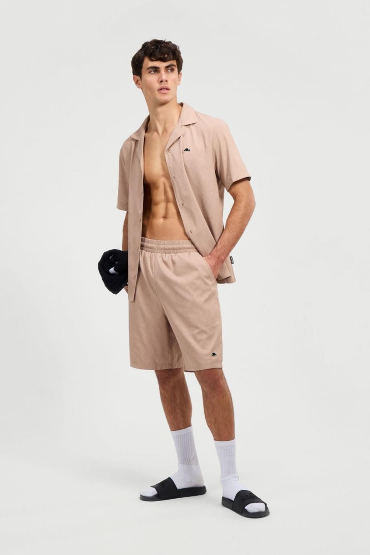 ELLESSE en color MARRON CLARO (2)