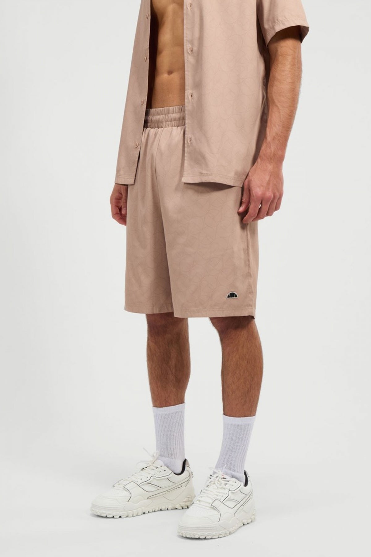 ELLESSE en color MARRON CLARO (4)