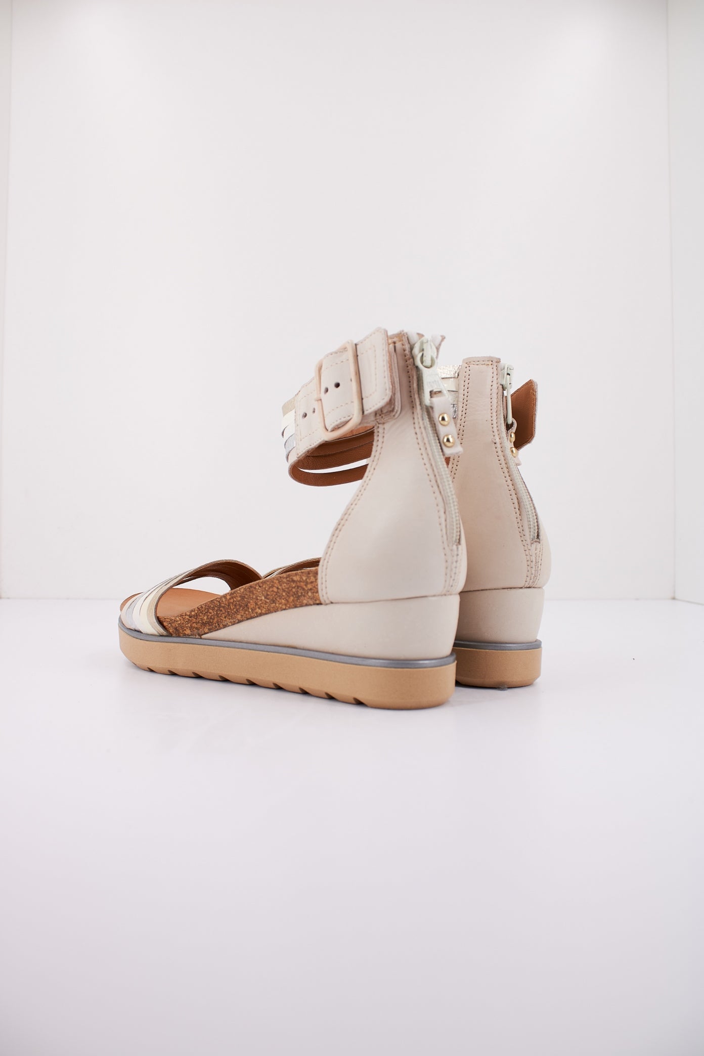 MJUS L en color BLANCO (3)