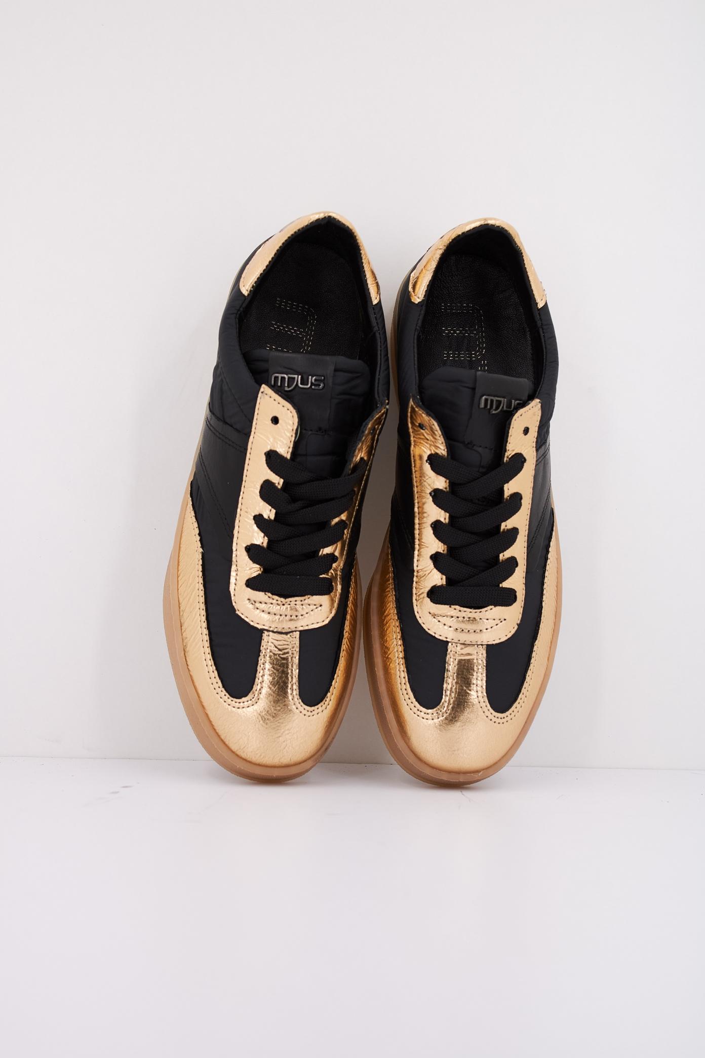 MJUS T en color ORO (3)