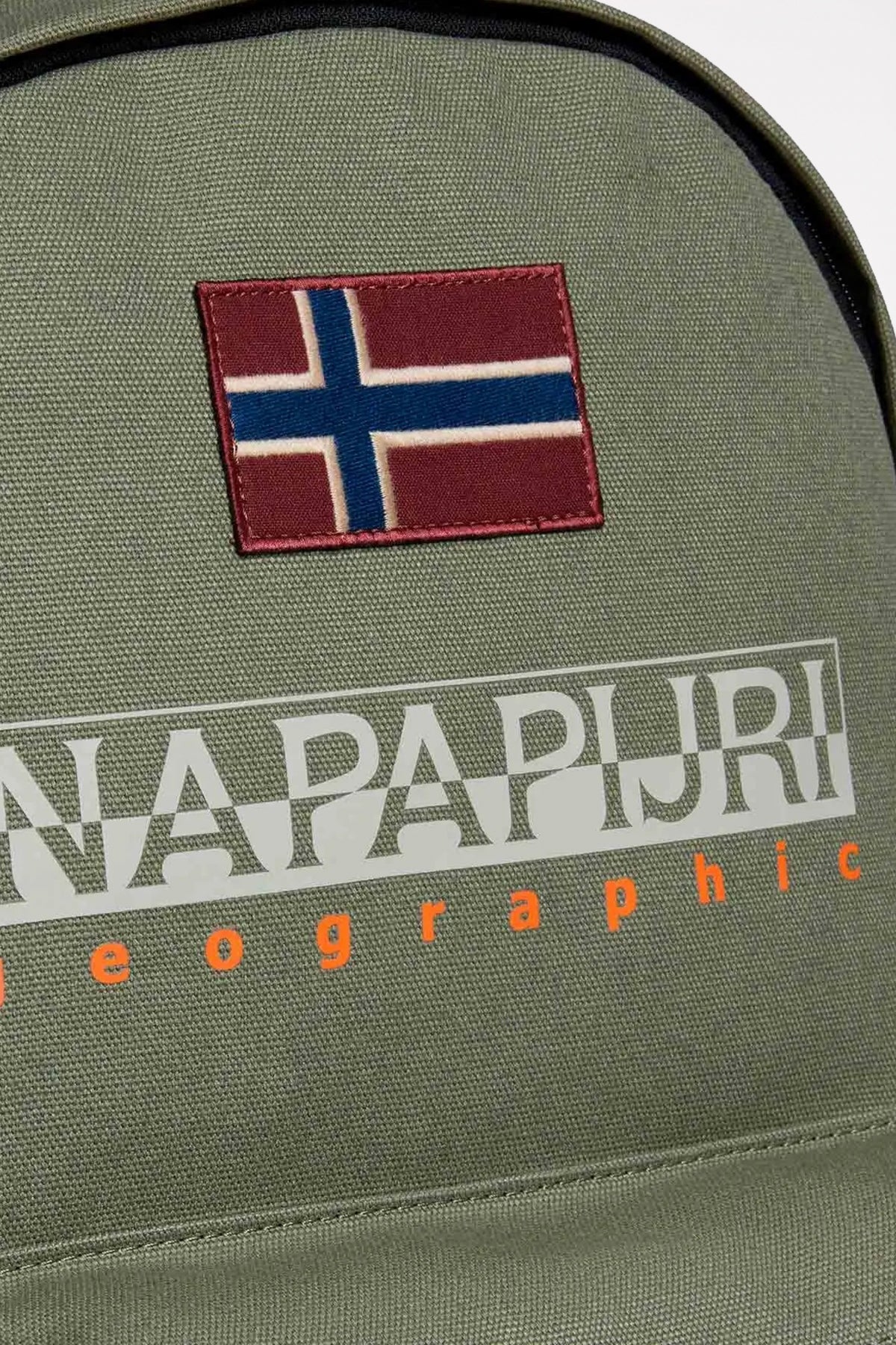 NAPAPIJRI HERING DP GREEN LICHEN en color VERDE (4)