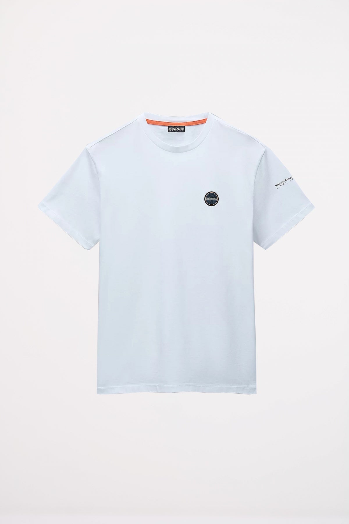 NAPAPIJRI BADGE en color BLANCO (2)