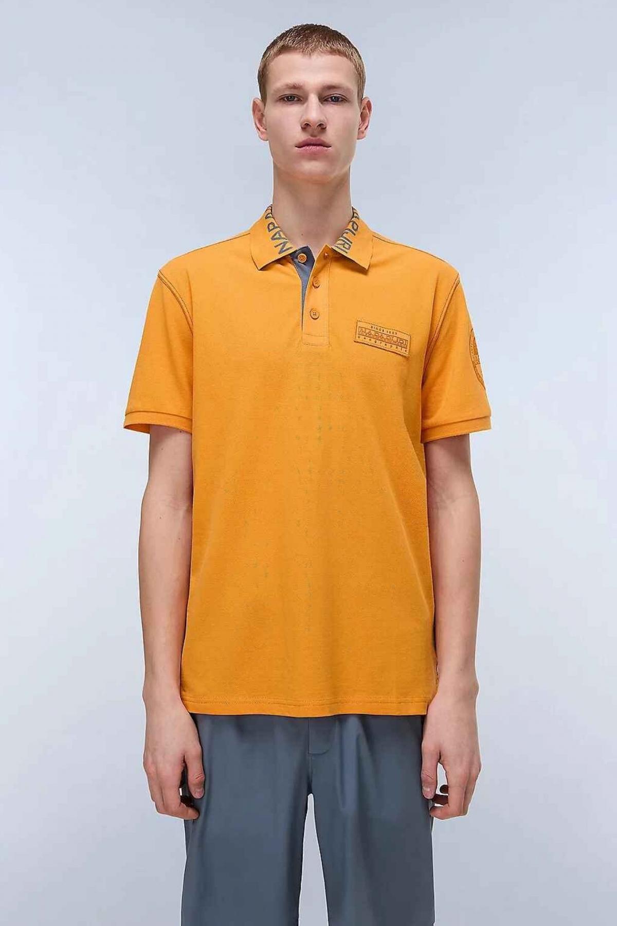 NAPAPIJRI E AMUNDSEN en color NARANJA (1)