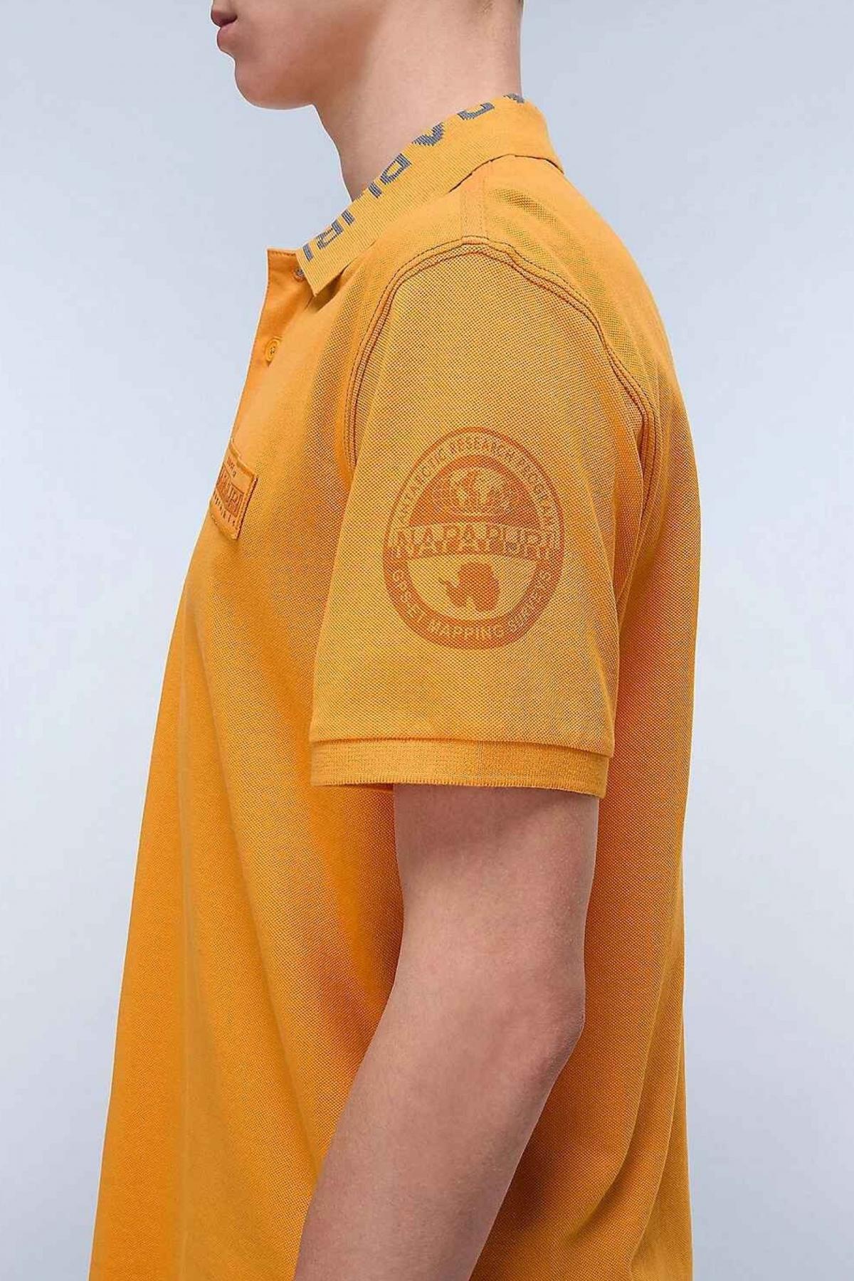 NAPAPIJRI E AMUNDSEN en color NARANJA (3)